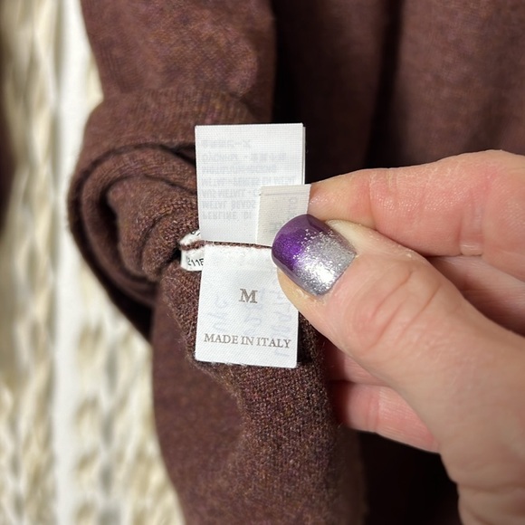 Brunello Cucinelli Cinnamon Colored Cashmere V-Neck Sweater Size M - Picture 12 of 12